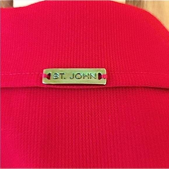 VIBRANT RED ST. JOHN COAT IN LIKE NEW CONDITION - Picture 7 of 9